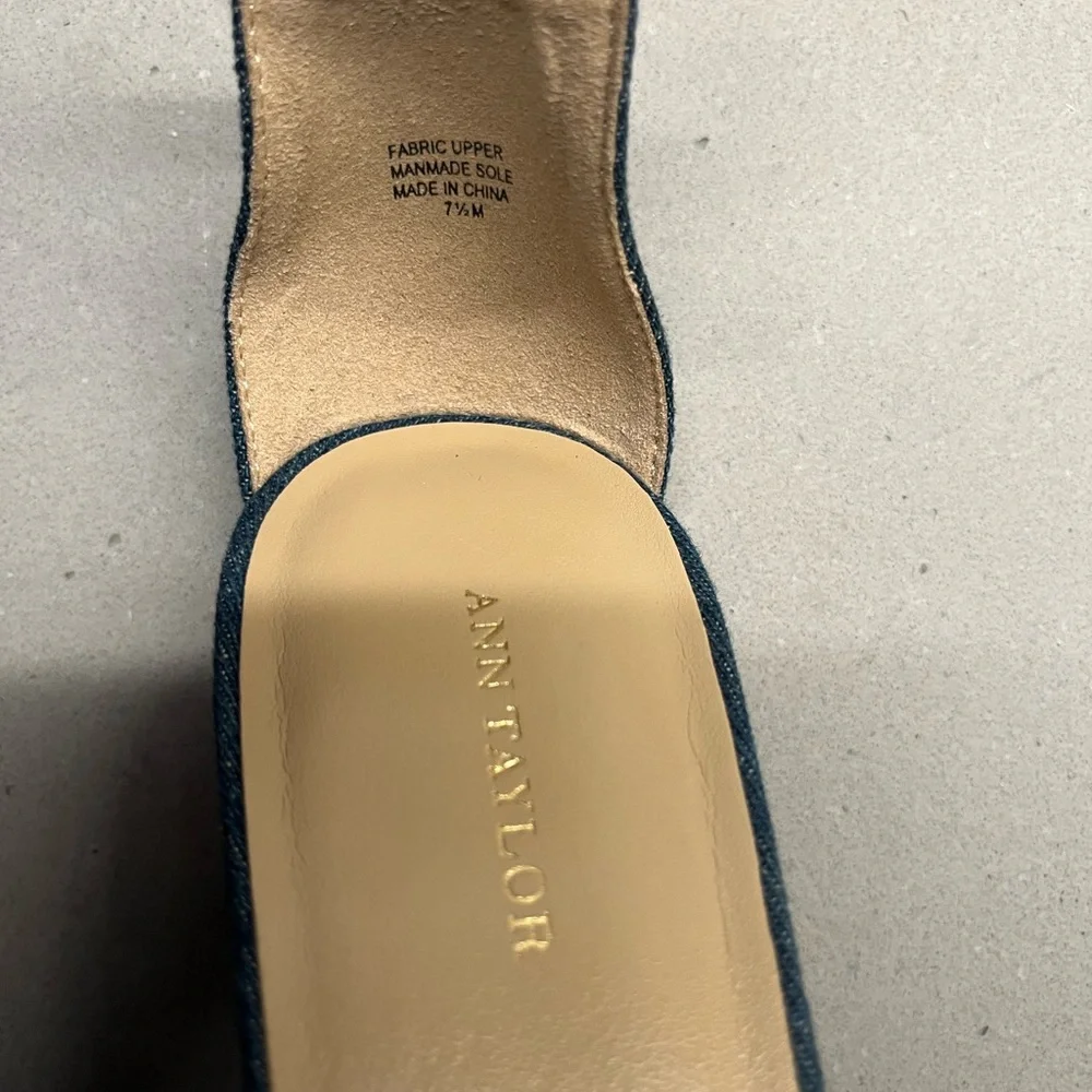 NWOT ⭐️ Ann Taylor Jean Kitten Heel - size 7.5 - Picture 10 of 11